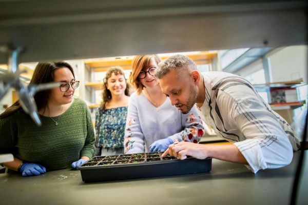 Husbands Lab featured in Penn Today